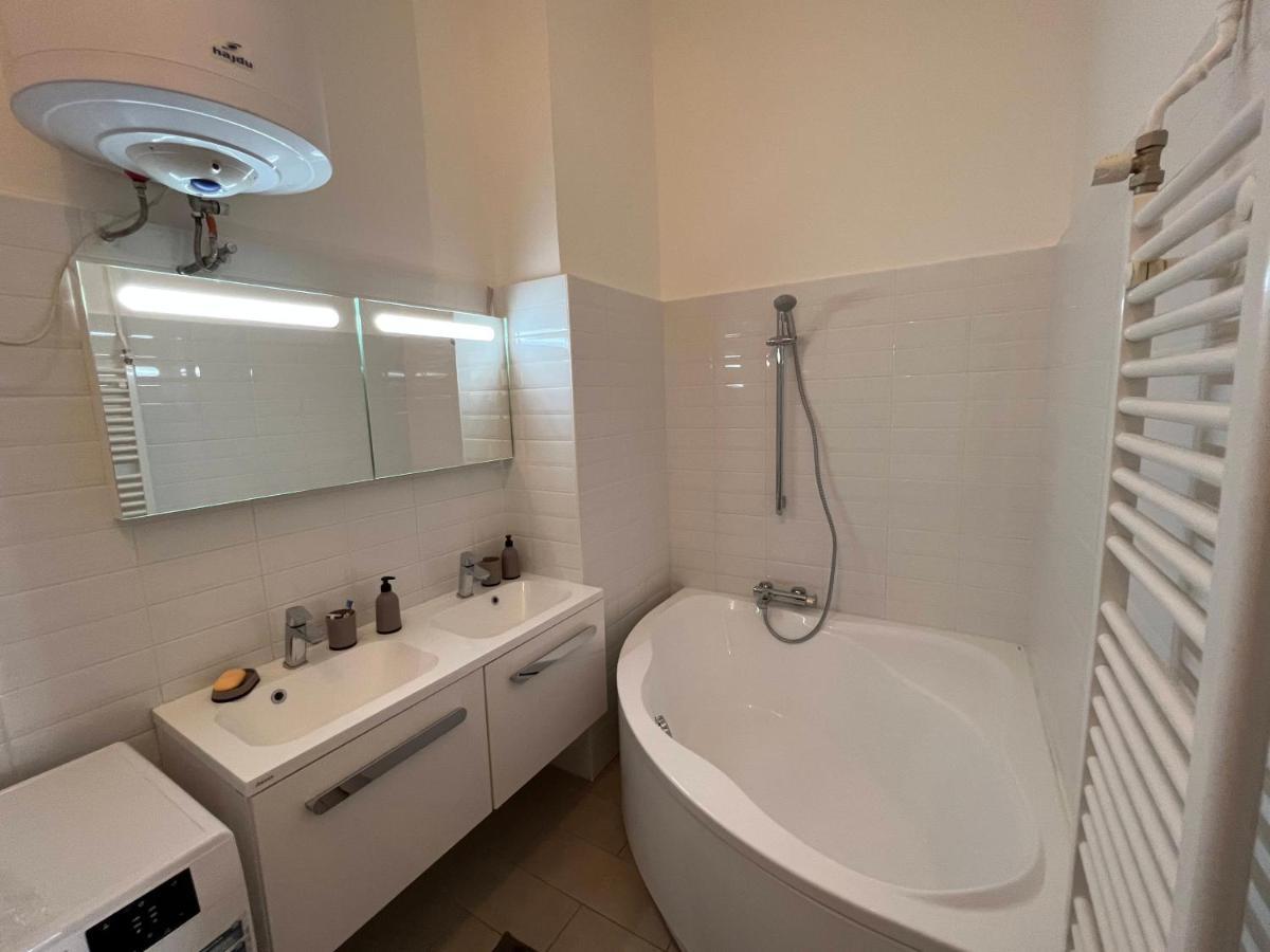 Azure King Residence In The Heart Of Budapest Luaran gambar